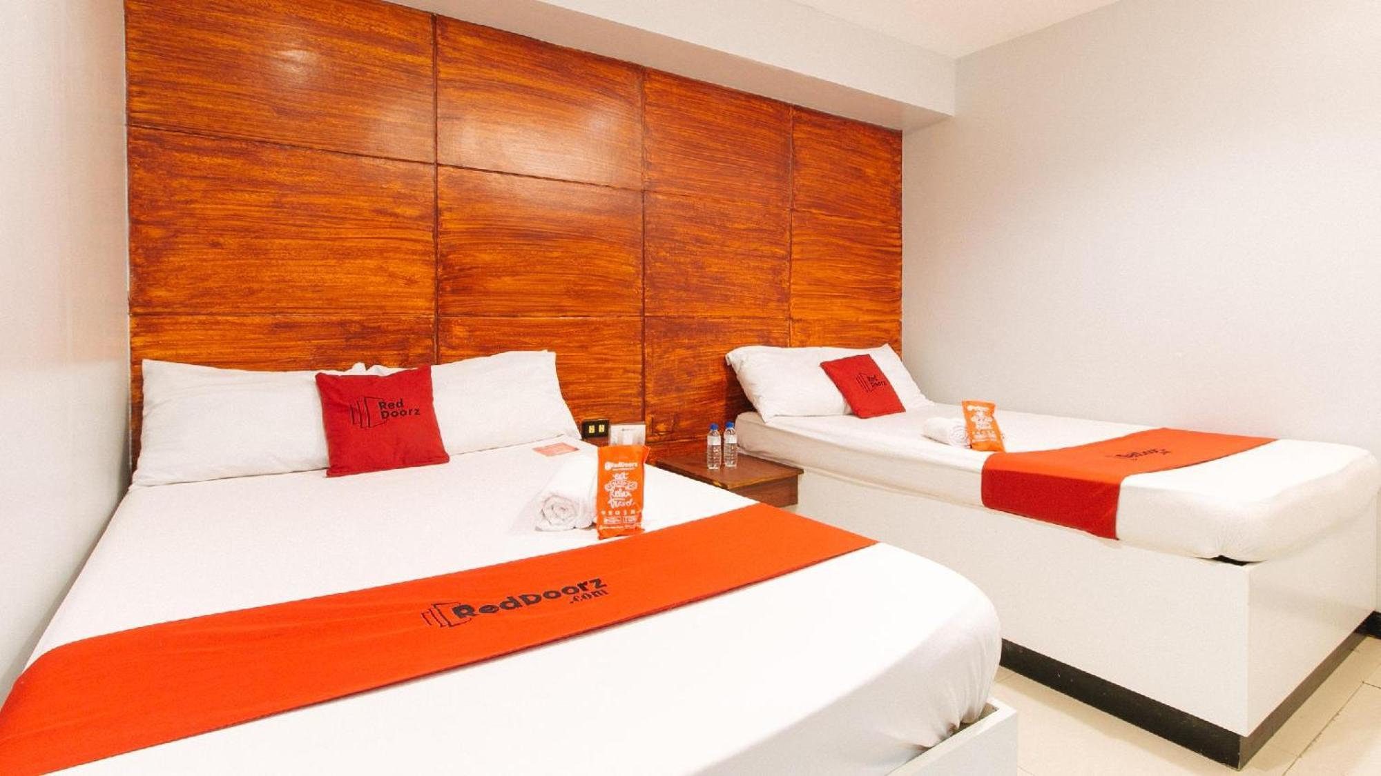 Reddoorz At Homa Resort Hotel Santiago  Exterior photo
