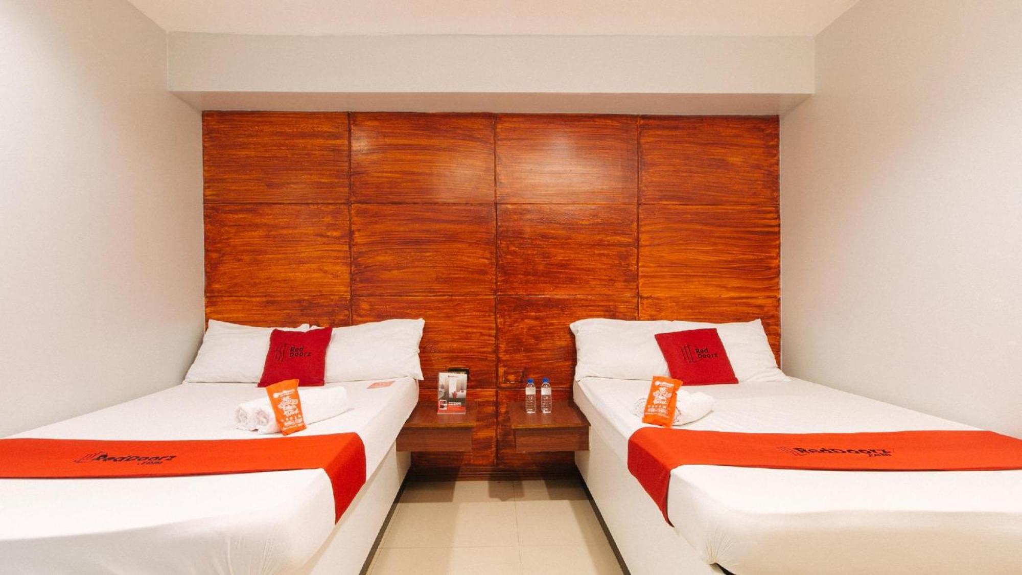 Reddoorz At Homa Resort Hotel Santiago  Exterior photo
